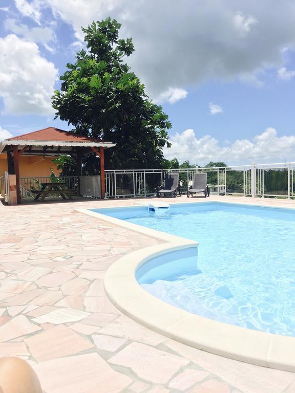 Le Papillon Appartement Le Moule Buitenkant foto